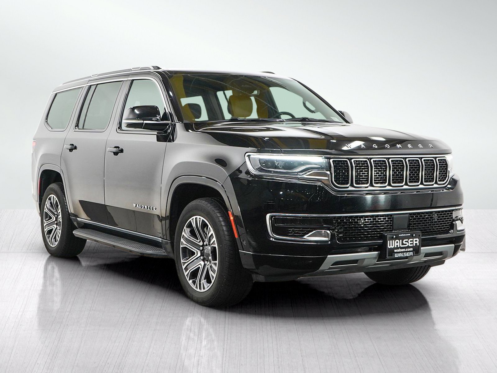 Used 2023 Jeep Wagoneer Series II AWD/4WD image 8