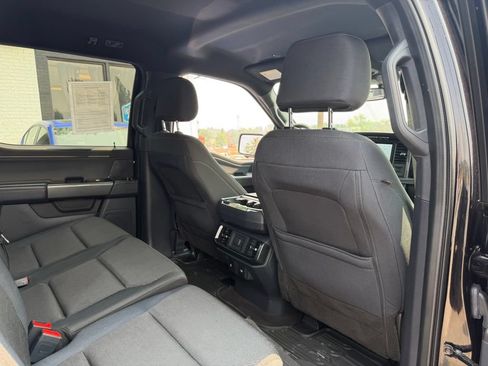 Used 2022 Ford F150 XLT w/ Equipment Group 302A High AWD/4WD image 18