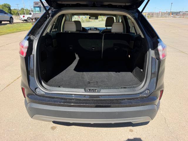 Used 2024 Ford Edge SEL AWD/4WD image 5