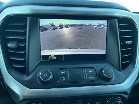 Used 2020 GMC Acadia SLT image 31