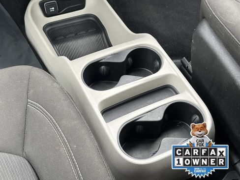 Used 2023 Chrysler Voyager LX image 13