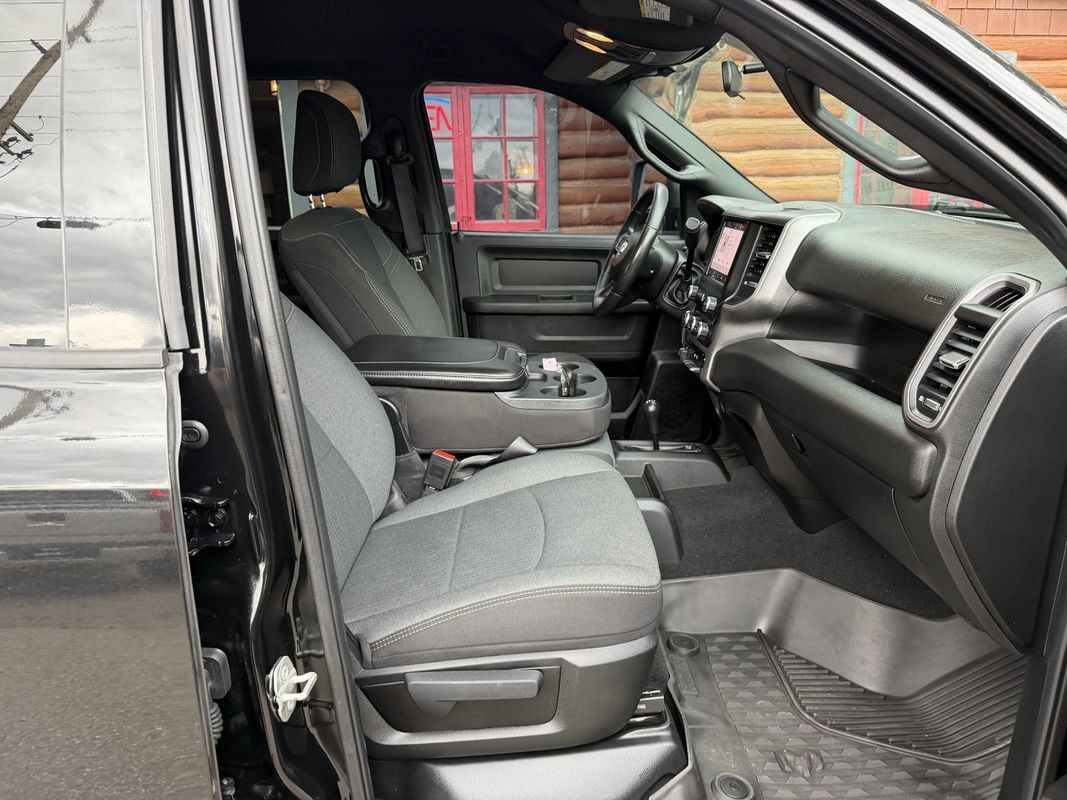 Used 2023 RAM 2500 Tradesman AWD/4WD image 30