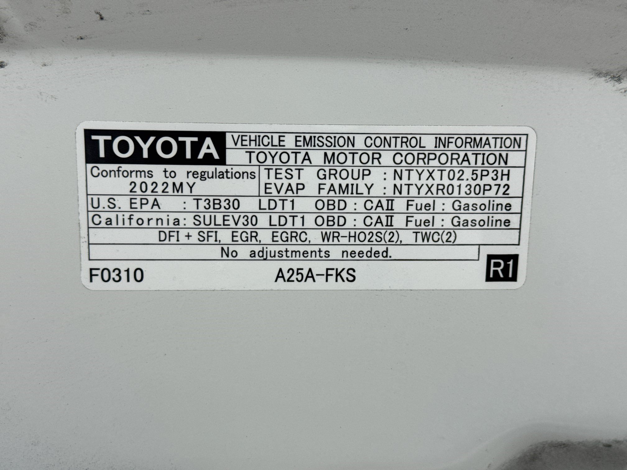 Used 2022 Toyota RAV4 XLE Premium FWD image 21