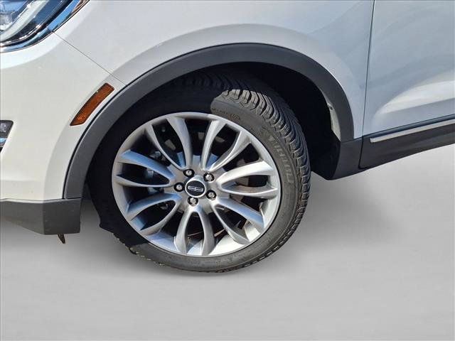 Used 2018 Lincoln MKC Reserve FWD image 10