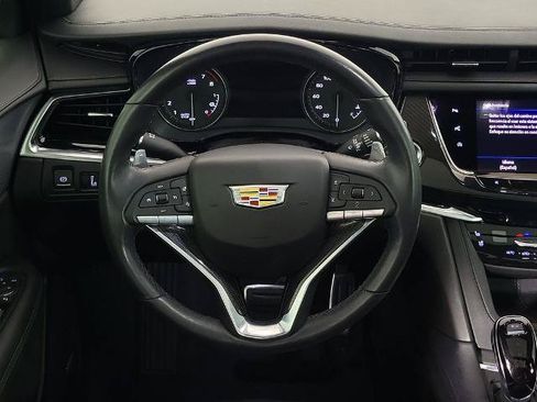 Used 2024 Cadillac XT6 Sport w/ Technology Package AWD/4WD image 17
