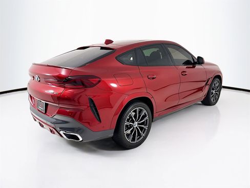 Used 2022 BMW X6 xDrive40i w/ M Sport Package image 8