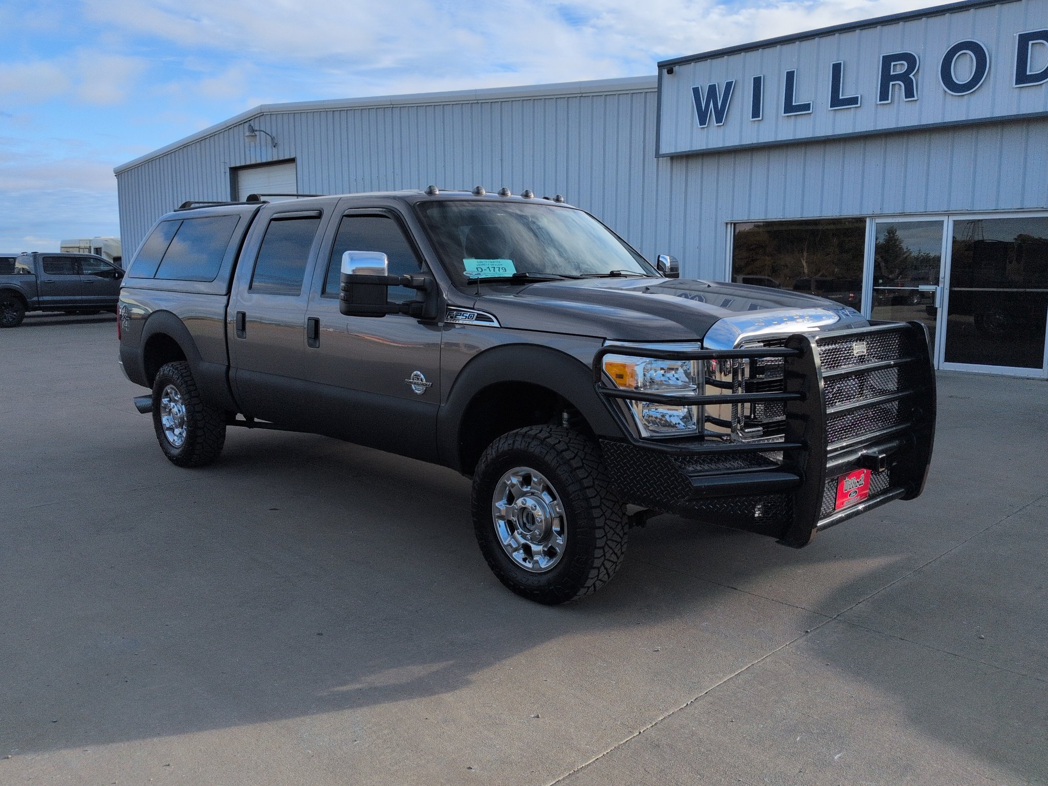 Used 2012 Ford F250 XLT w/ XLT Premium Pkg AWD/4WD image 2
