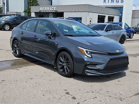 Used 2024 Toyota Corolla XSE FWD image 9