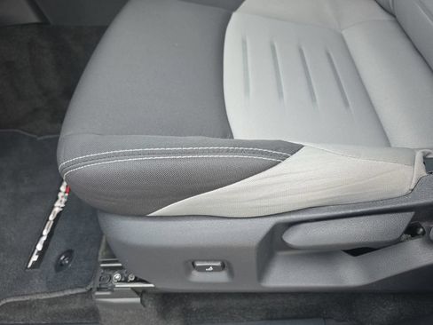 Certified 2025 Toyota Tacoma TRD Sport AWD/4WD image 16