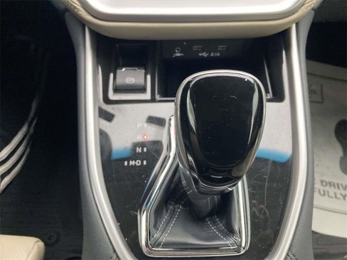 Used 2022 Subaru Outback Limited image 17
