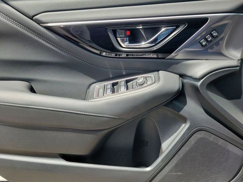 Certified 2025 Subaru Outback Limited AWD/4WD image 15