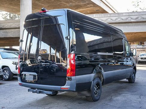 Used 2024 Mercedes-Benz Sprinter 3500 image 6