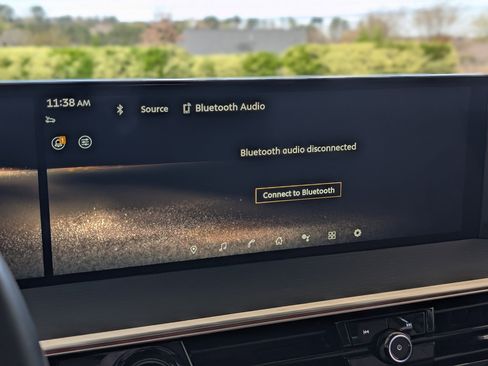 Used 2025 INFINITI QX80 Sensory image 30