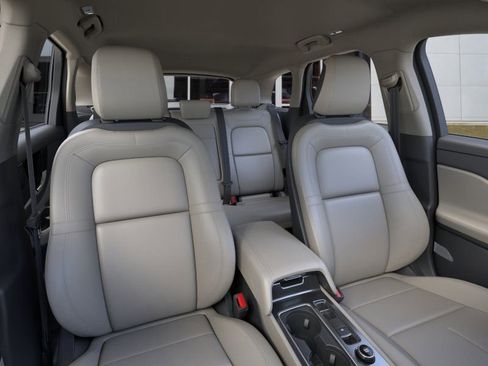 New 2026 Lincoln Corsair Premiere image 10