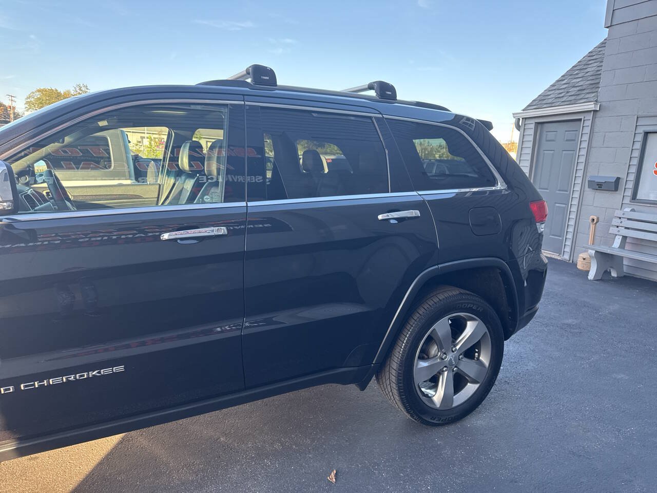 Used 2014 Jeep Grand Cherokee Limited AWD/4WD image 5