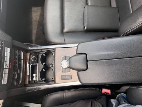 Used 2014 Mercedes-Benz E 350 4MATIC Wagon w/ Premium 1 Package image 53