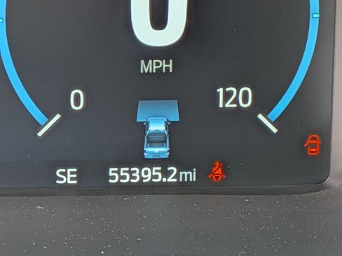 Used 2022 Ford F150 Lariat AWD/4WD image 19