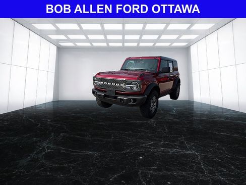 Used 2025 Ford Bronco Badlands AWD/4WD image 1