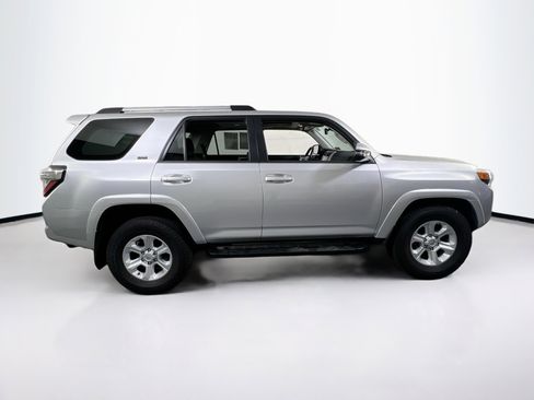 Used 2024 Toyota 4Runner SR5 Premium image 4