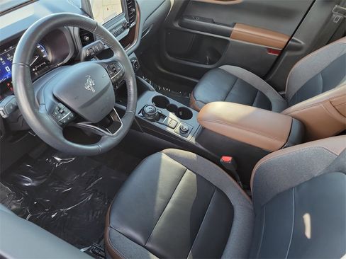 Used 2023 Ford Bronco Sport Outer Banks w/ Tech Package image 4