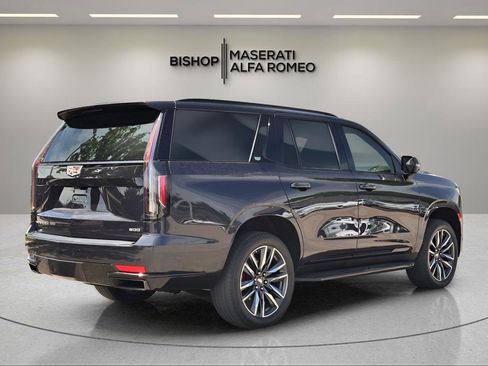 Used 2023 Cadillac Escalade Sport AWD/4WD image 6