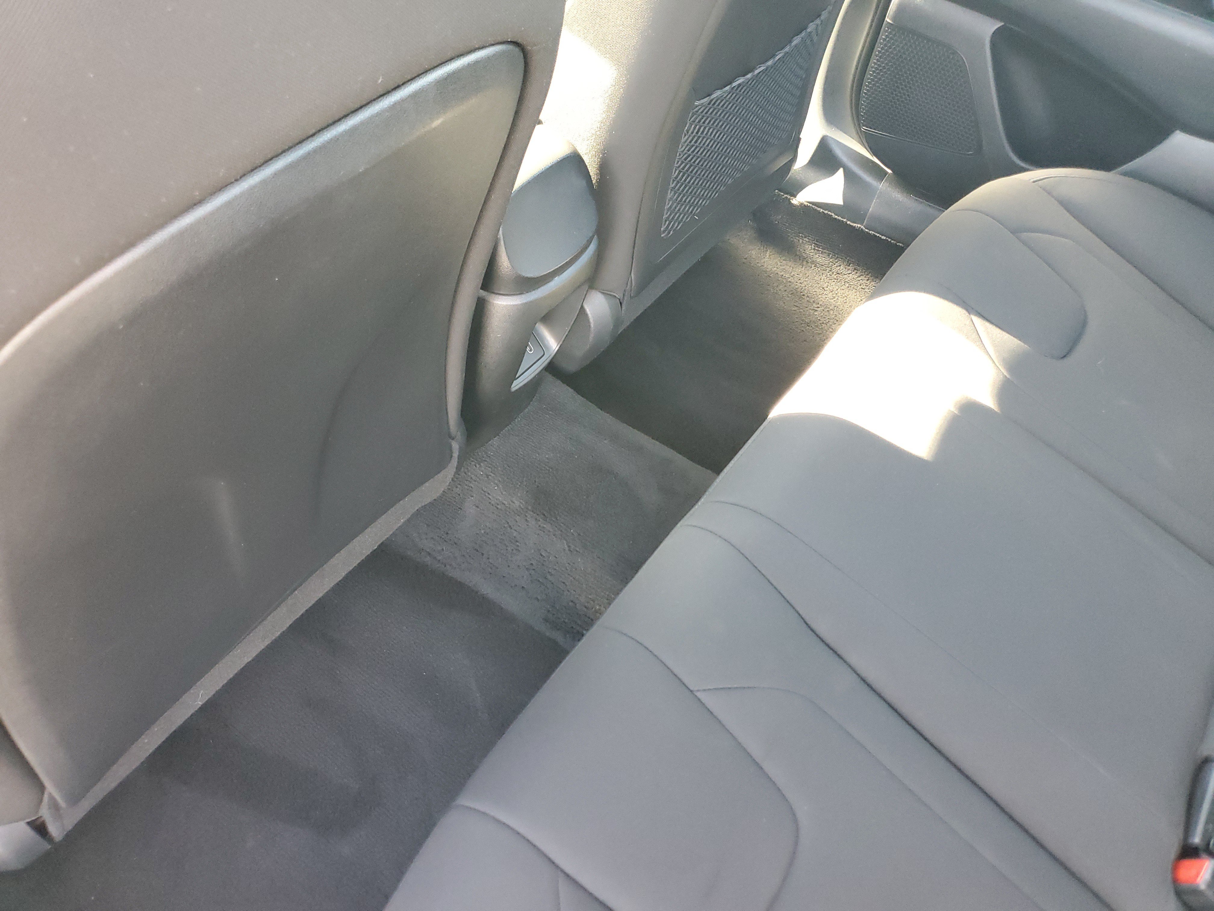 Used 2025 Hyundai Elantra SEL FWD image 10
