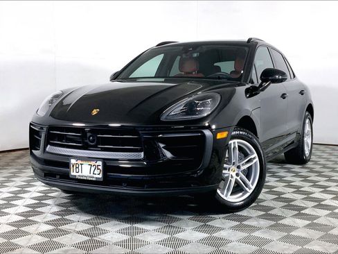 Certified 2026 Porsche Macan AWD/4WD image 1