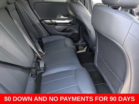 Used 2025 Mercedes-Benz GLA 250 image 29