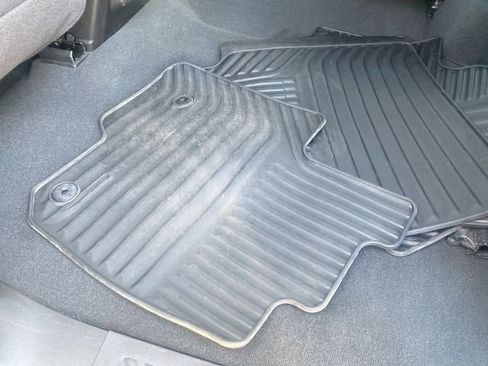 Used 2024 Chevrolet Silverado 3500 LT image 33