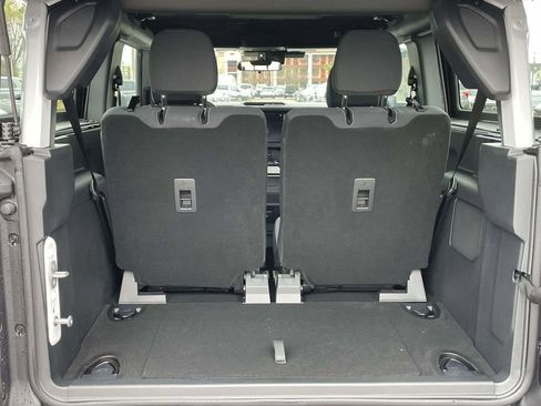 New 2025 Ford Bronco 2-Door image 9