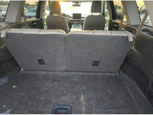 Used 2021 Lincoln Aviator 2WD w/ Class IV Trailer Tow Package image 10