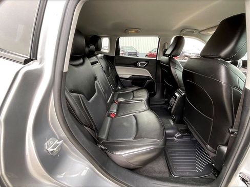 Used 2022 Jeep Compass Limited AWD/4WD image 16