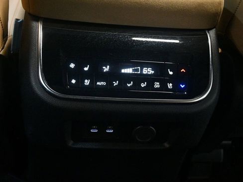 Used 2025 INFINITI QX80 Sensory image 78