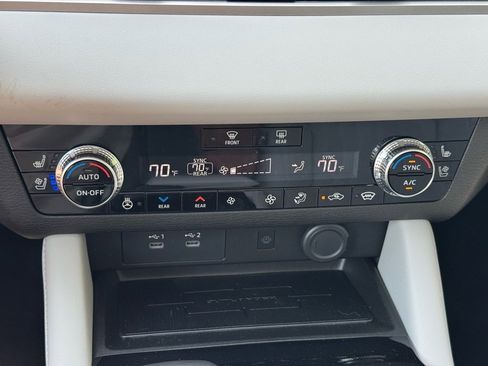 New 2025 Mitsubishi Outlander AWD image 34