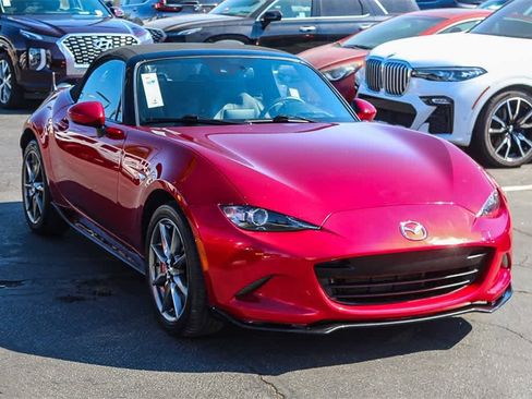 Used 2022 MAZDA MX-5 Miata Grand Touring w/ Appearance Package image 3