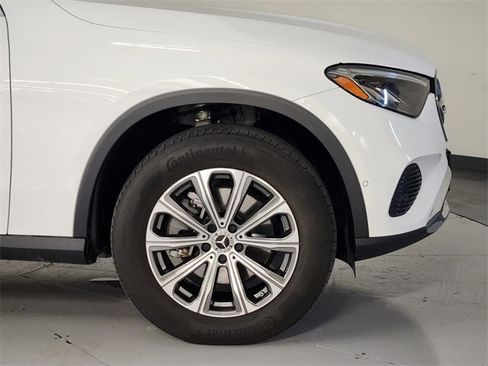 Used 2023 Mercedes-Benz GLC 300 GLC 300 image 11