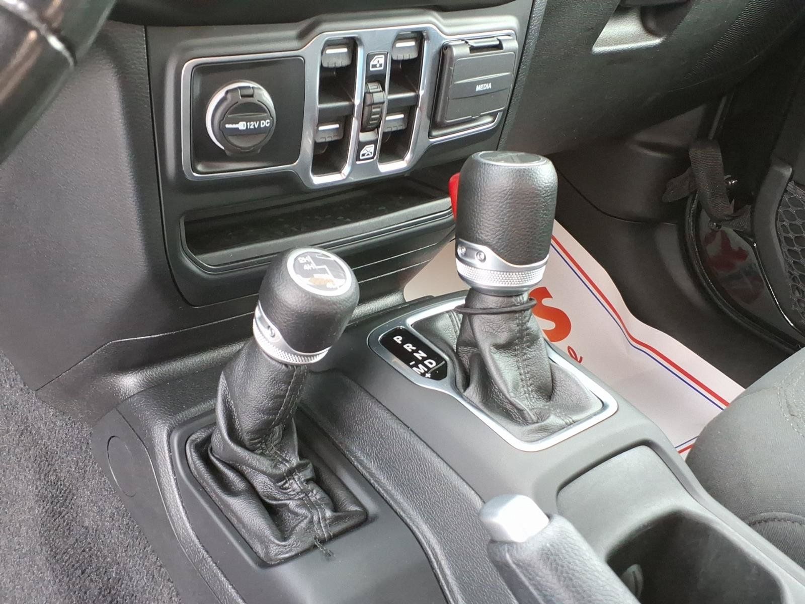Used 2022 Jeep Gladiator Sport AWD/4WD image 23