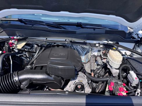 Used 2015 Chevrolet Silverado 3500 W/T image 39