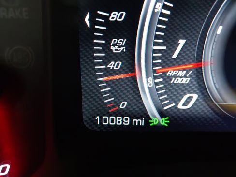 Used 2016 Chevrolet Corvette Stingray Coupe w/ 2LT Preferred Equipment Group RWD image 20