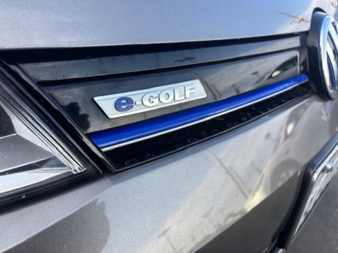 Used 2016 Volkswagen e-Golf SE w/ DC Fast Charging Package image 10