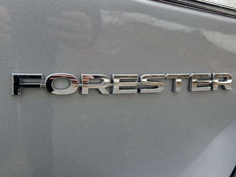 Used 2023 Subaru Forester Limited image 36