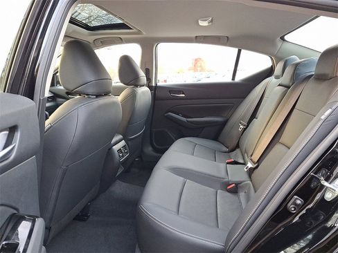 New 2025 Nissan Altima 2.5 SL image 8