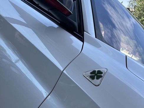 Used 2018 Alfa Romeo Giulia Quadrifoglio w/ Driver Assist Dynamic Package image 29