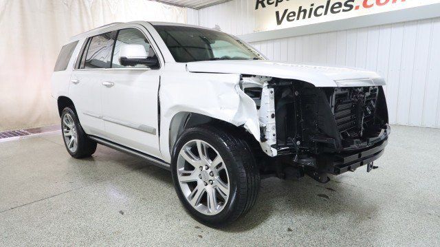 Used 2017 Cadillac Escalade Premium Luxury AWD/4WD image 5