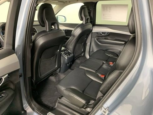 Used 2022 Volvo XC90 T5 Momentum w/ Advanced Package image 35