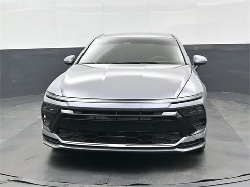 Used 2025 Hyundai Sonata SE image 8