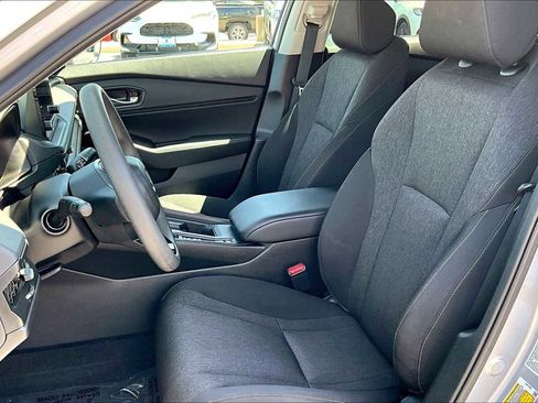 Used 2023 Honda Accord EX image 7