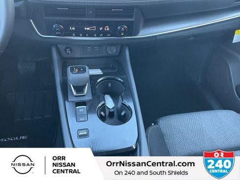 New 2026 Nissan Rogue SV FWD image 24