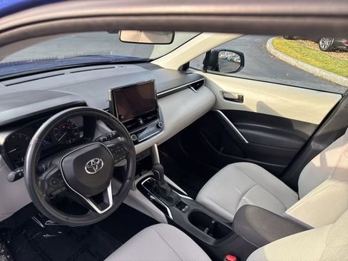 Certified 2024 Toyota Corolla Cross LE image 18