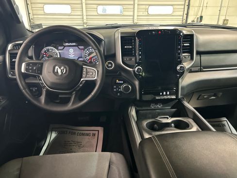 Used 2025 RAM 1500 Big Horn AWD/4WD image 4